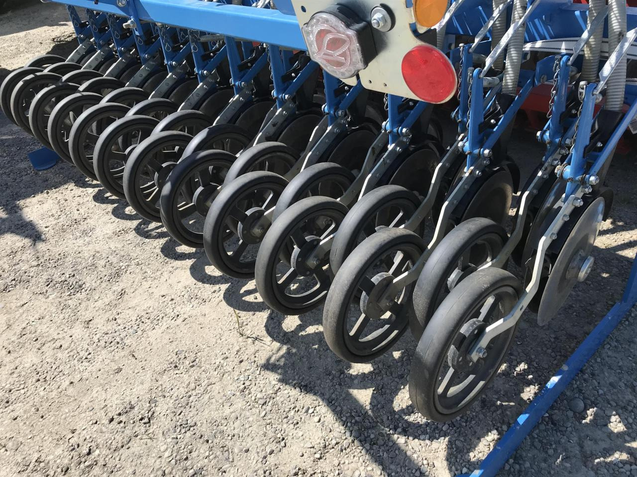 Lemken Saphir 8 Autoload - Seed drill: picture 4 Lemken Saphir 8 Autoload - Seed drill: picture 4