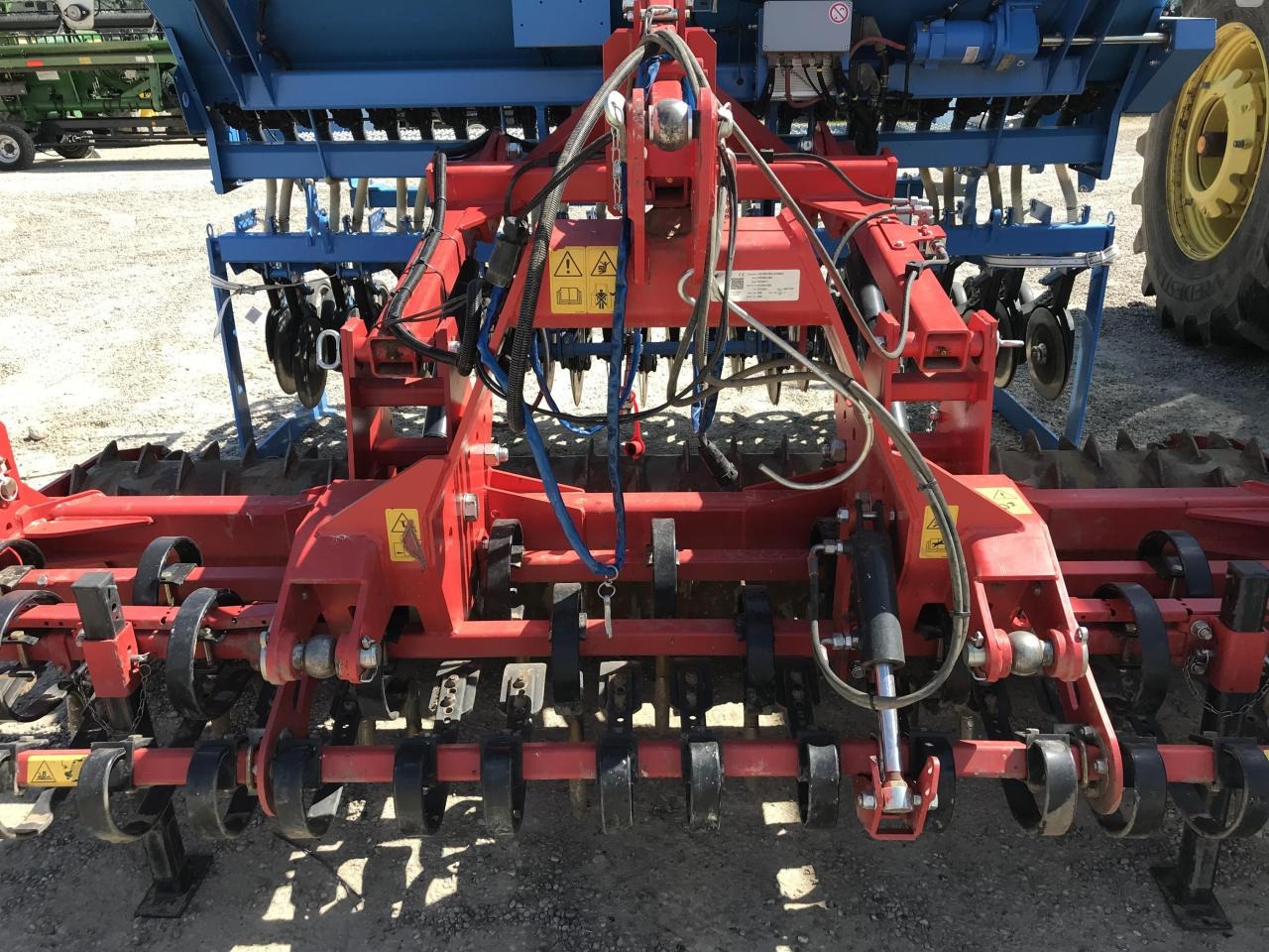 Lemken Saphir 8 Autoload - Seed drill: picture 2 Lemken Saphir 8 Autoload - Seed drill: picture 2