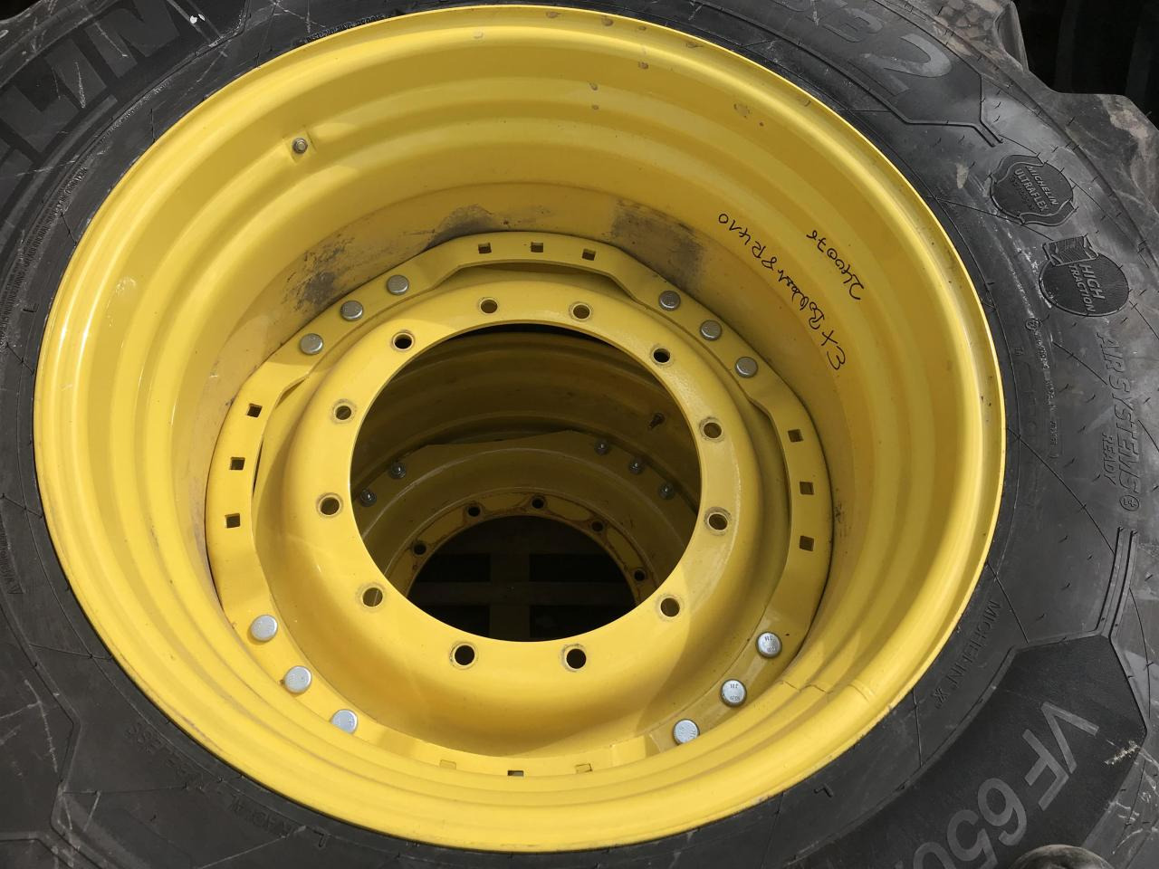 Michelin 650/60R34 - Tire for Agricultural machinery: picture 5 Michelin 650/60R34 - Tire for Agricultural machinery: picture 5