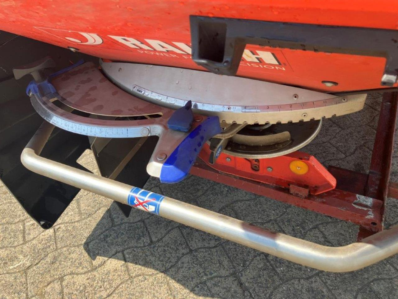 Rauch AXIS-M 30.1 - Fertilizer spreader: picture 5 Rauch AXIS-M 30.1 - Fertilizer spreader: picture 5