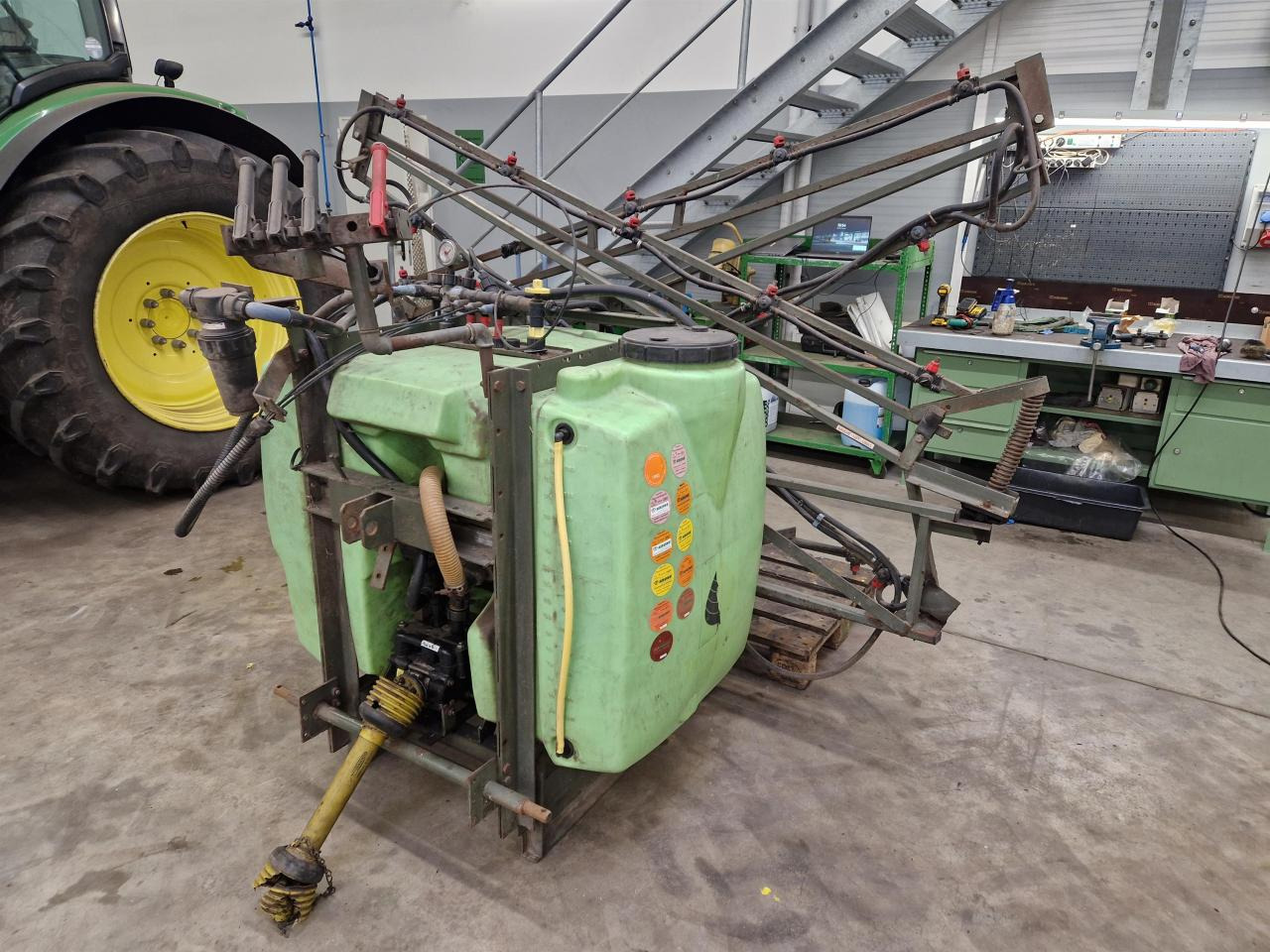 Tecnoma 800 Liter - Tractor mounted sprayer: picture 2 Tecnoma 800 Liter - Tractor mounted sprayer: picture 2