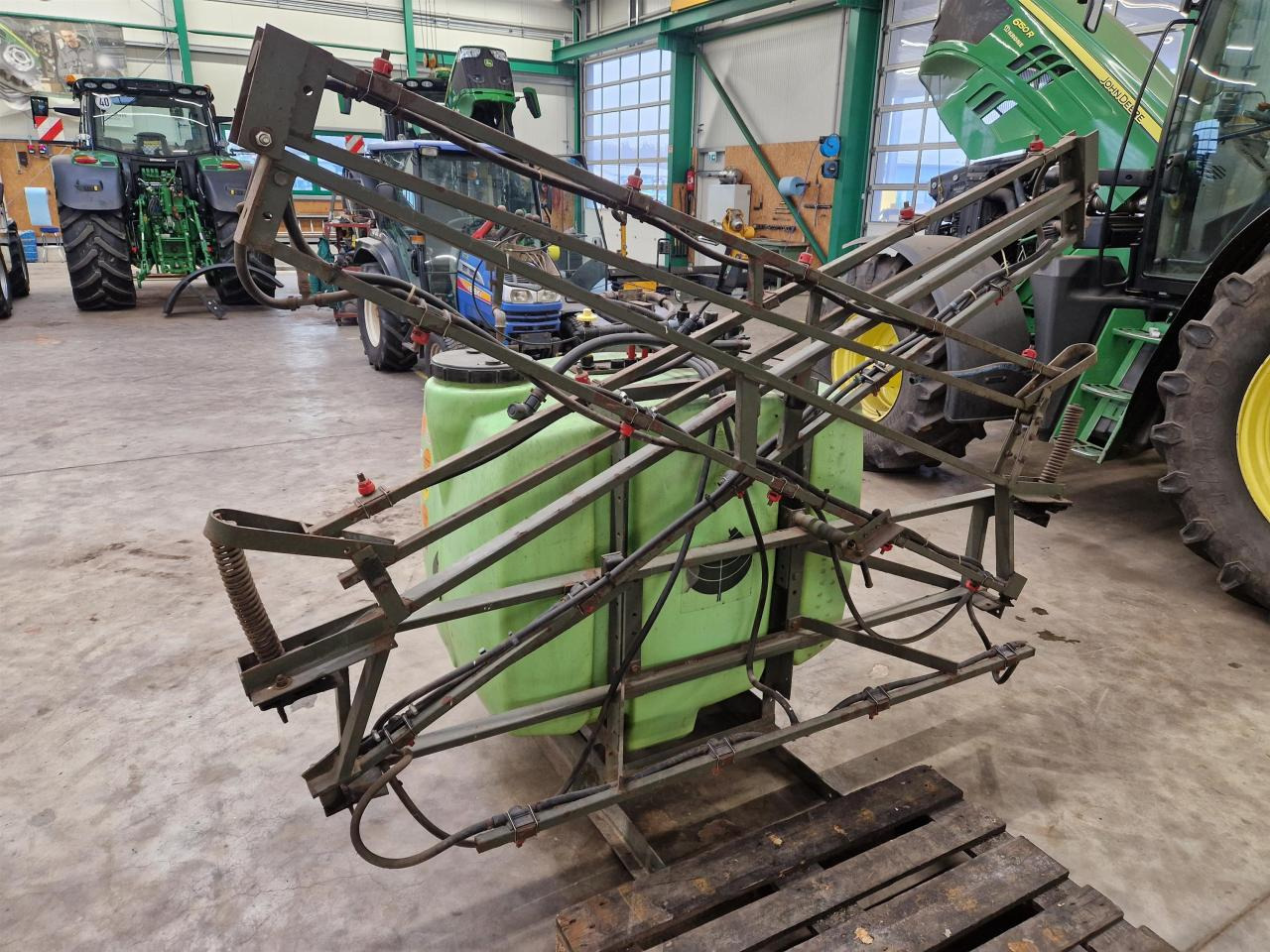 Tecnoma 800 Liter - Tractor mounted sprayer: picture 3 Tecnoma 800 Liter - Tractor mounted sprayer: picture 3