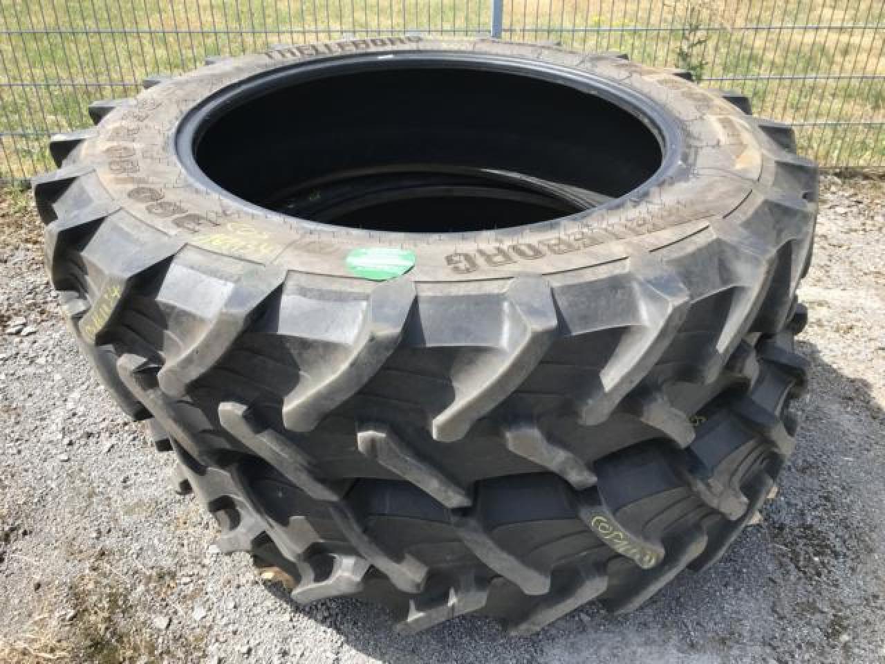 Trelleborg 380/80R38 - Tire for Agricultural machinery: picture 1 Trelleborg 380/80R38 - Tire for Agricultural machinery: picture 1