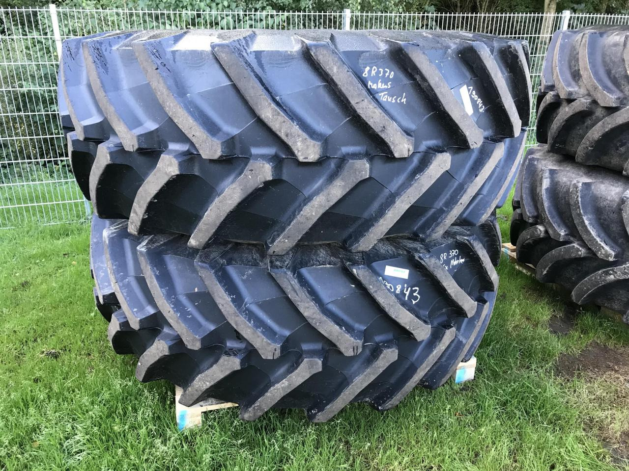 Trelleborg 710/75R42 - Tire for Agricultural machinery: picture 1 Trelleborg 710/75R42 - Tire for Agricultural machinery: picture 1