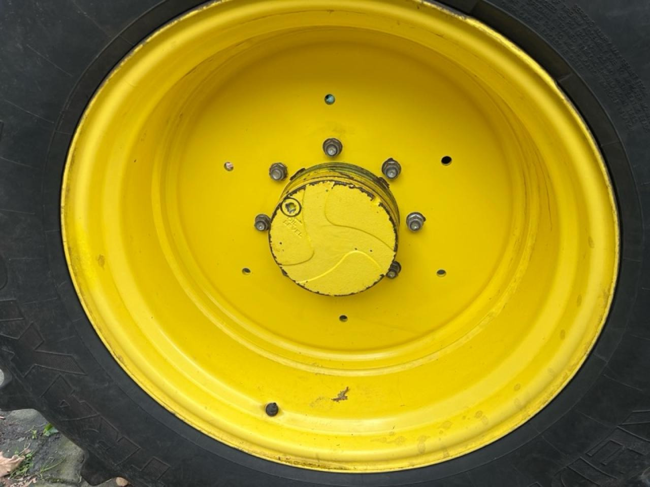 Vredestein 420/70R28 - Tire for Agricultural machinery: picture 3 Vredestein 420/70R28 - Tire for Agricultural machinery: picture 3