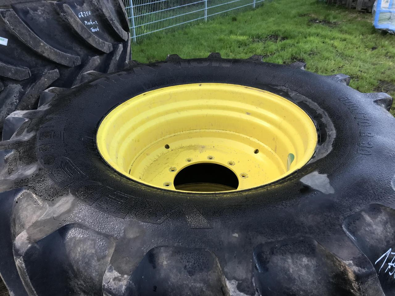 Vredestein 600/70R30 - Tire for Agricultural machinery: picture 3 Vredestein 600/70R30 - Tire for Agricultural machinery: picture 3