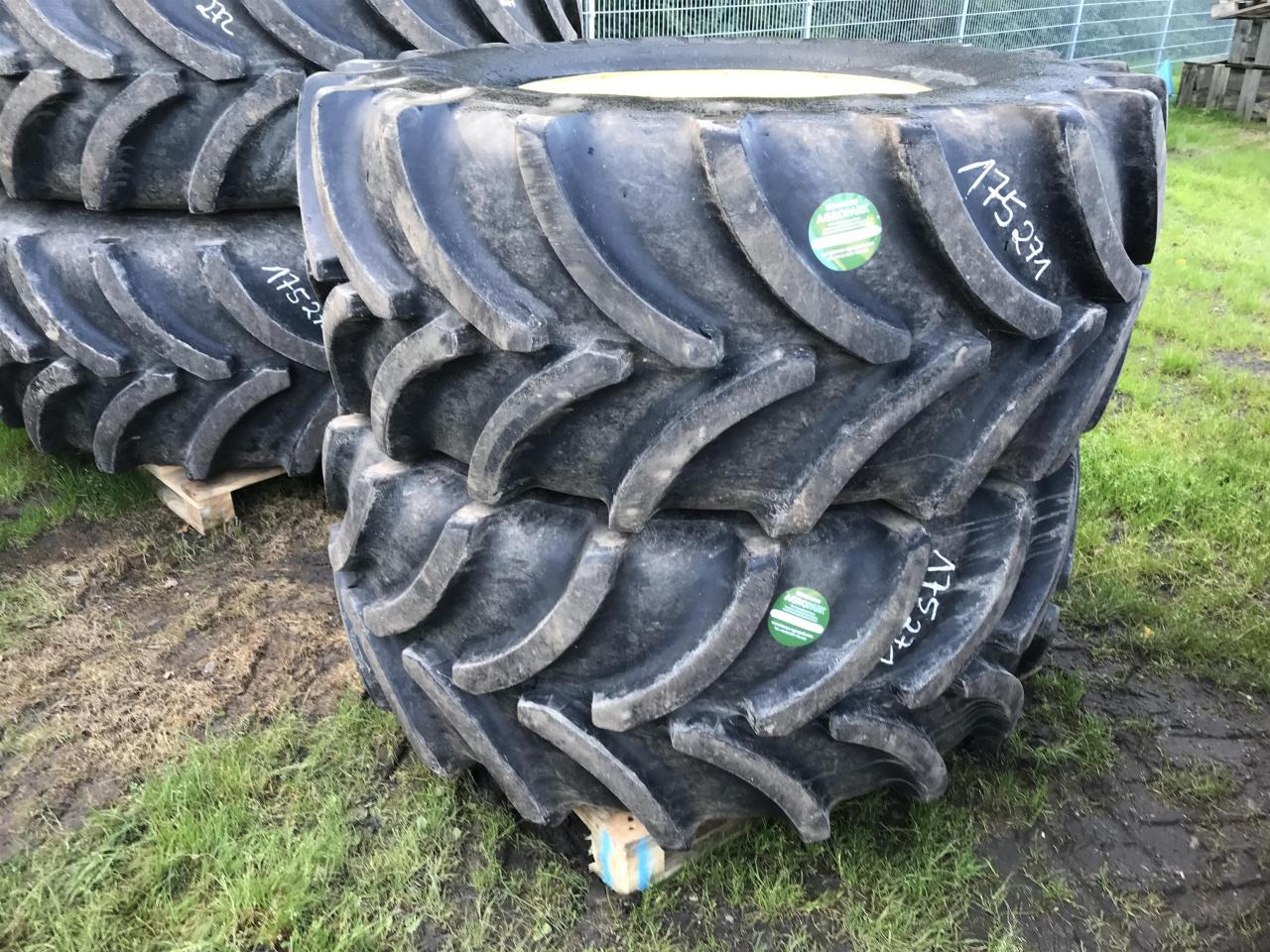Vredestein 600/70R30 - Tire for Agricultural machinery: picture 1 Vredestein 600/70R30 - Tire for Agricultural machinery: picture 1