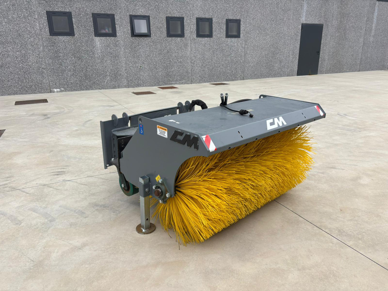 CM Angle sweeper CSA 125 - Broom for Snow removal vehicle: picture 4 CM Angle sweeper CSA 125 - Broom for Snow removal vehicle: picture 4