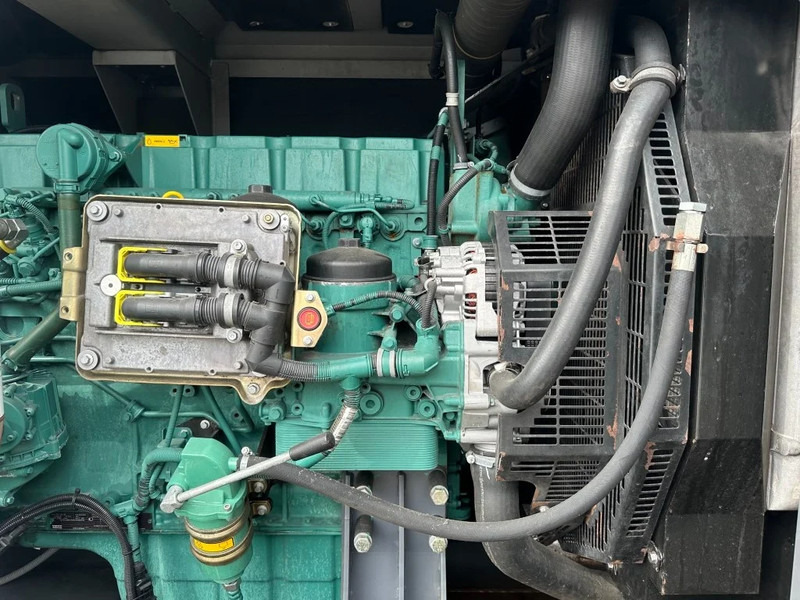 Atlas-Copco QAS 200 Volvo Leroy Somer 220 kVA Silent Rental generatorset - Generator set: picture 5 Atlas-Copco QAS 200 Volvo Leroy Somer 220 kVA Silent Rental generatorset - Generator set: picture 5