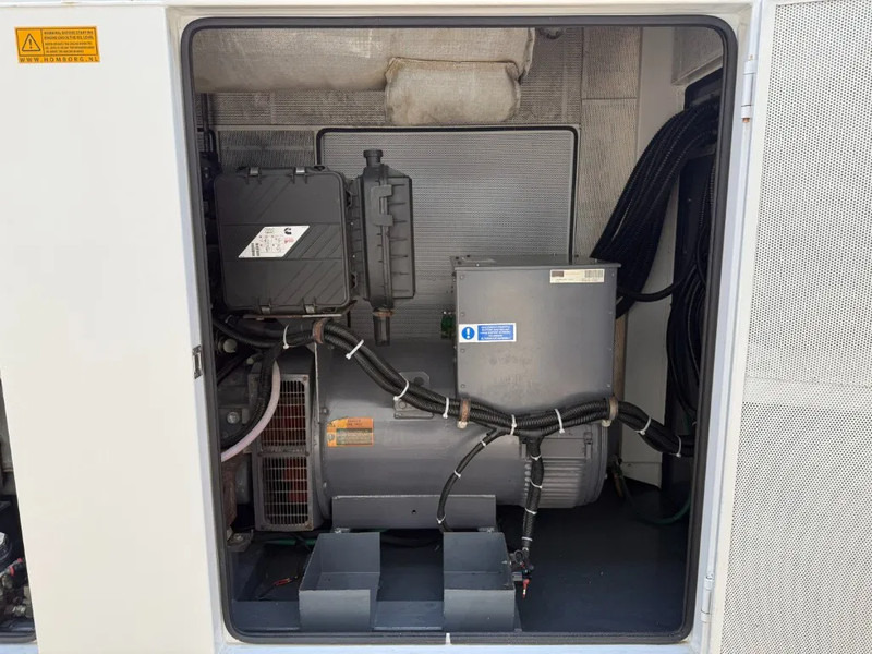 Cummins QSL9-G8 Stamford 300 kVA Supersilent Rental generatorset - Generator set: picture 5 Cummins QSL9-G8 Stamford 300 kVA Supersilent Rental generatorset - Generator set: picture 5