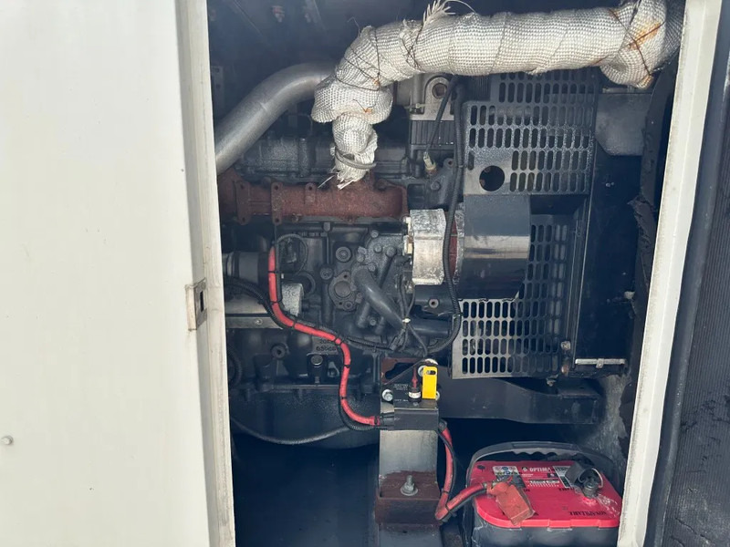 Iveco FPT F32 AM1A Leroy Somer 32 kVA Silent generatorset 216 hours ! - Generator set: picture 3 Iveco FPT F32 AM1A Leroy Somer 32 kVA Silent generatorset 216 hours ! - Generator set: picture 3