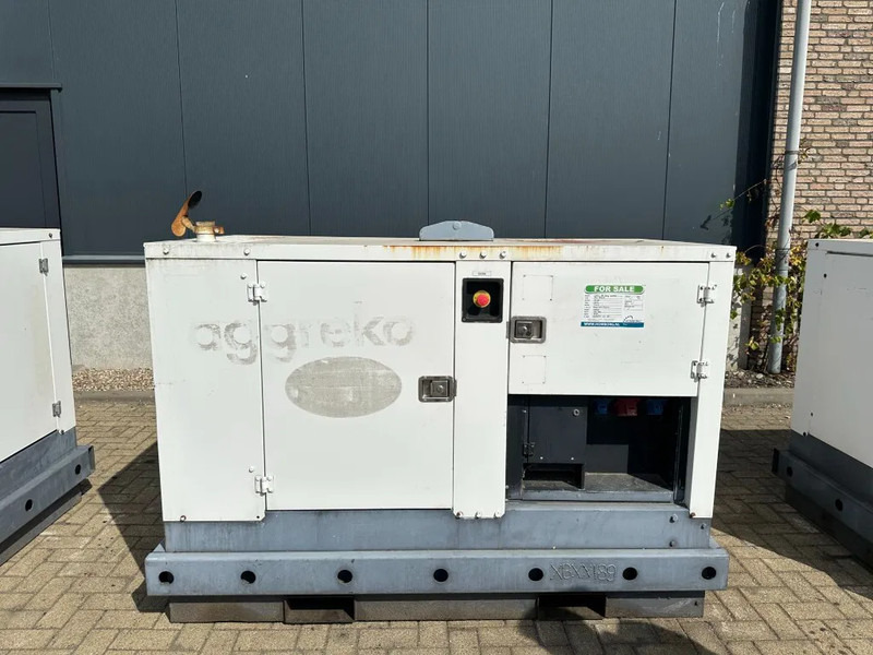 Iveco FPT F32 AM1A Leroy Somer 32 kVA Silent generatorset 216 hours ! - Generator set: picture 1 Iveco FPT F32 AM1A Leroy Somer 32 kVA Silent generatorset 216 hours ! - Generator set: picture 1
