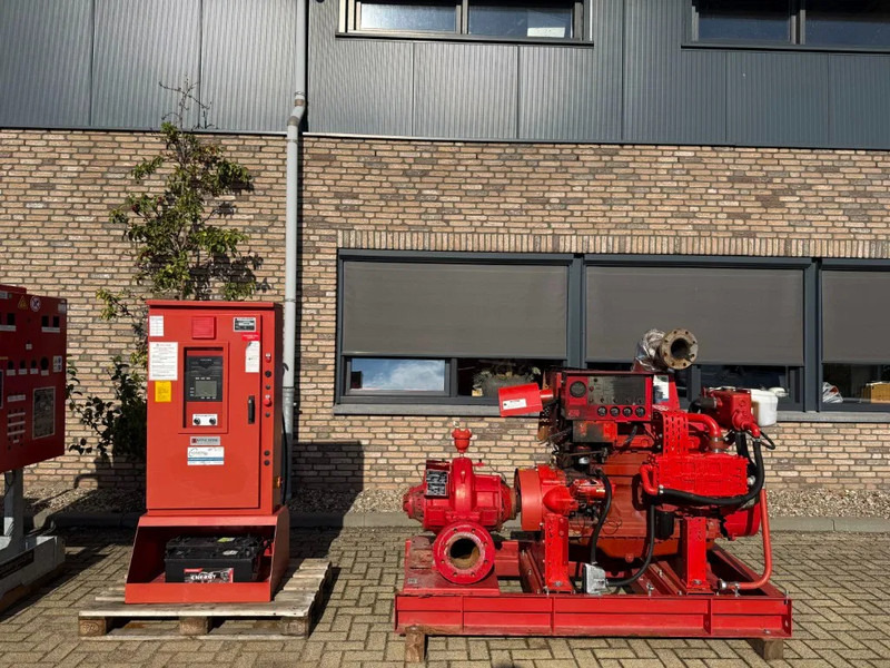 John Deere 6068 HF 120 Armstrong 452 m3 / h Diesel Waterpomp brandschade - Water pump: picture 1 John Deere 6068 HF 120 Armstrong 452 m3 / h Diesel Waterpomp brandschade - Water pump: picture 1