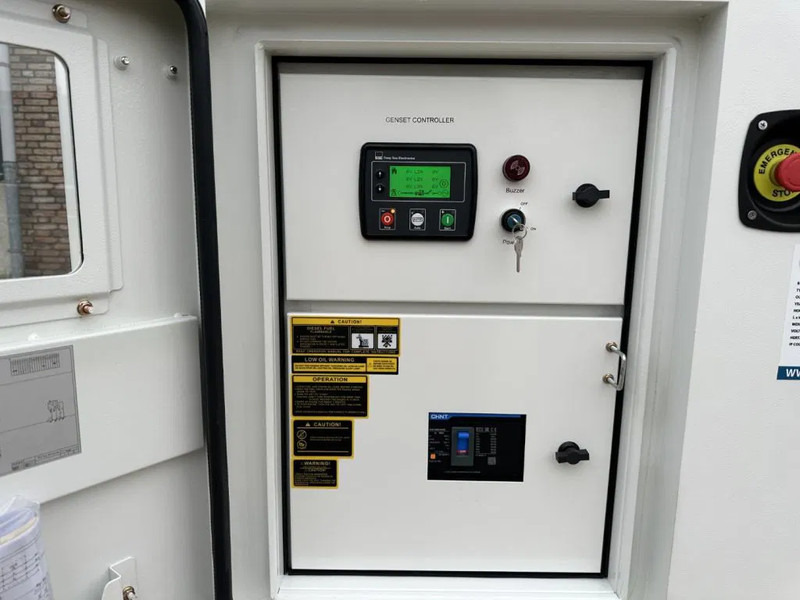 Perkins 1104C-44TAG2 Leroy Somer 110 kVA Silent generatorset LOADSHARING / SYNCHRONISING TO GRID - Generator set: picture 4 Perkins 1104C-44TAG2 Leroy Somer 110 kVA Silent generatorset LOADSHARING / SYNCHRONISING TO GRID - Generator set: picture 4