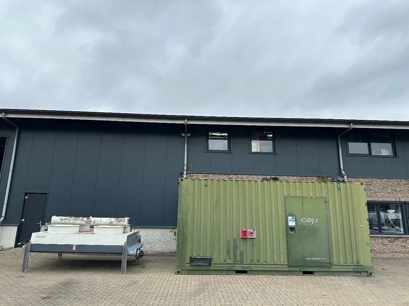 SDMO Detroit Leroy Somer 800 kVA Silent generatorset in 20 ft container 1639 hours ! - Generator set: picture 5 SDMO Detroit Leroy Somer 800 kVA Silent generatorset in 20 ft container 1639 hours ! - Generator set: picture 5
