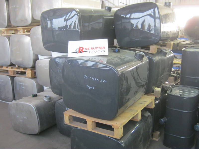 DAF Brandstoftanks voor CF en XF (staal) - Fuel processing/ Fuel delivery: picture 1 DAF Brandstoftanks voor CF en XF (staal) - Fuel processing/ Fuel delivery: picture 1