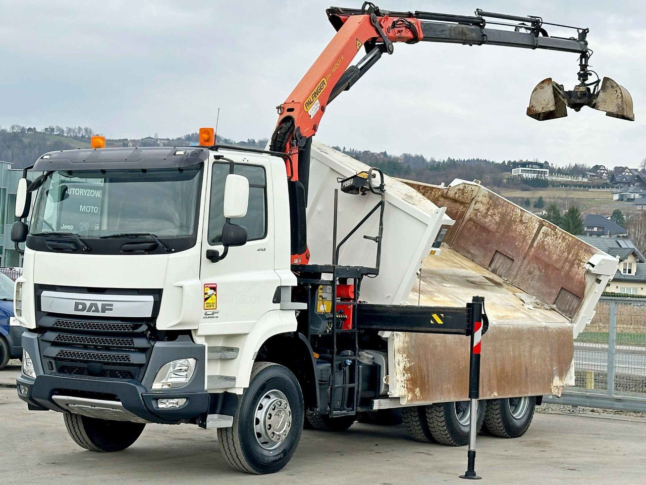 DAF CF 410 * Kipper 4,90 m + PK 16001 - K B * 6x4 - Crane truck: picture 3 DAF CF 410 * Kipper 4,90 m + PK 16001 - K B * 6x4 - Crane truck: picture 3