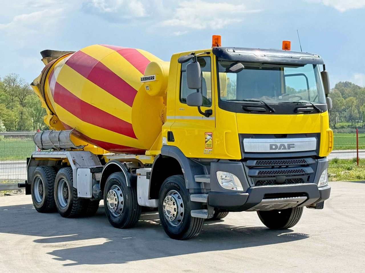 DAF CF 440 * Betonmischer * 8x4 - Concrete mixer truck: picture 1 DAF CF 440 * Betonmischer * 8x4 - Concrete mixer truck: picture 1