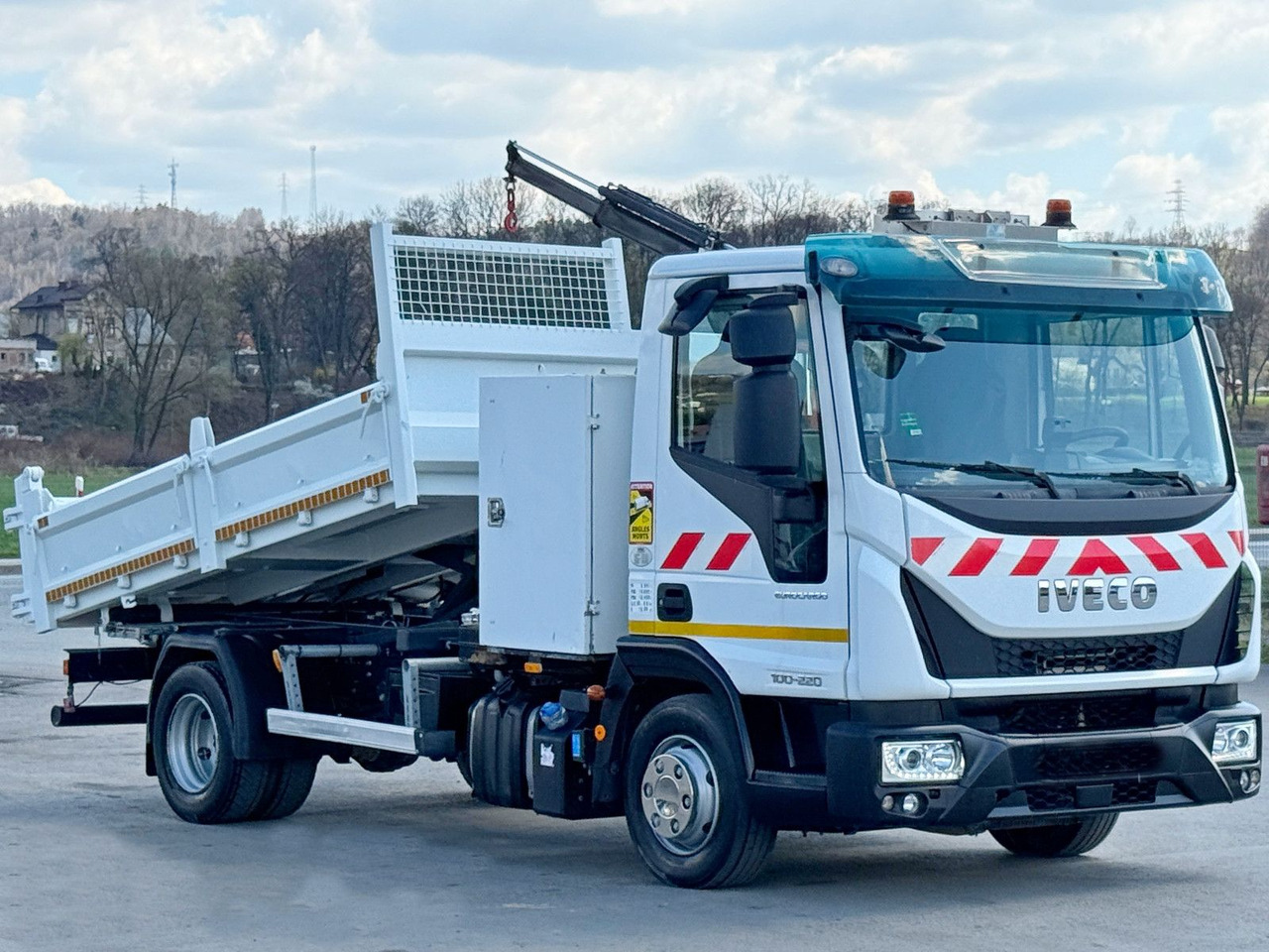 Iveco Eurocargo 100-220 *PC 1500 A * TOPZUSTAND - Crane truck: picture 4 Iveco Eurocargo 100-220 *PC 1500 A * TOPZUSTAND - Crane truck: picture 4
