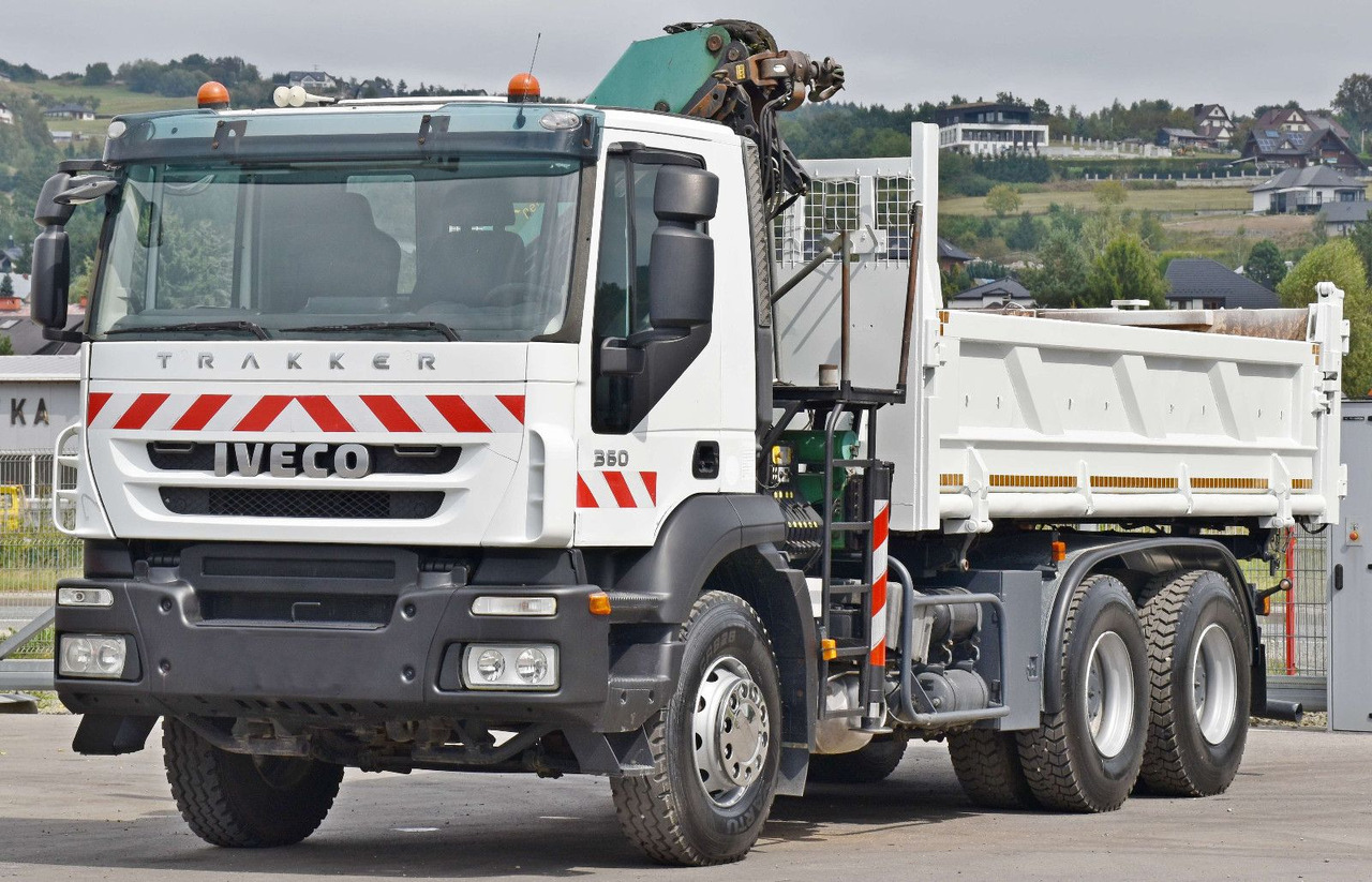 Iveco TRAKKER 360 * Kipper 5,20m* PK 16502 / FUNK*6x4 - Tipper, Crane truck: picture 5 Iveco TRAKKER 360 * Kipper 5,20m* PK 16502 / FUNK*6x4 - Tipper, Crane truck: picture 5