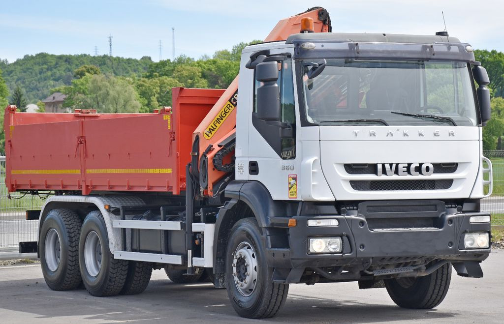 Iveco TRAKKER 360 * Kipper 5,60m* KRAN /FUNK * 6x4 - Crane truck, Tipper: picture 3 Iveco TRAKKER 360 * Kipper 5,60m* KRAN /FUNK * 6x4 - Crane truck, Tipper: picture 3