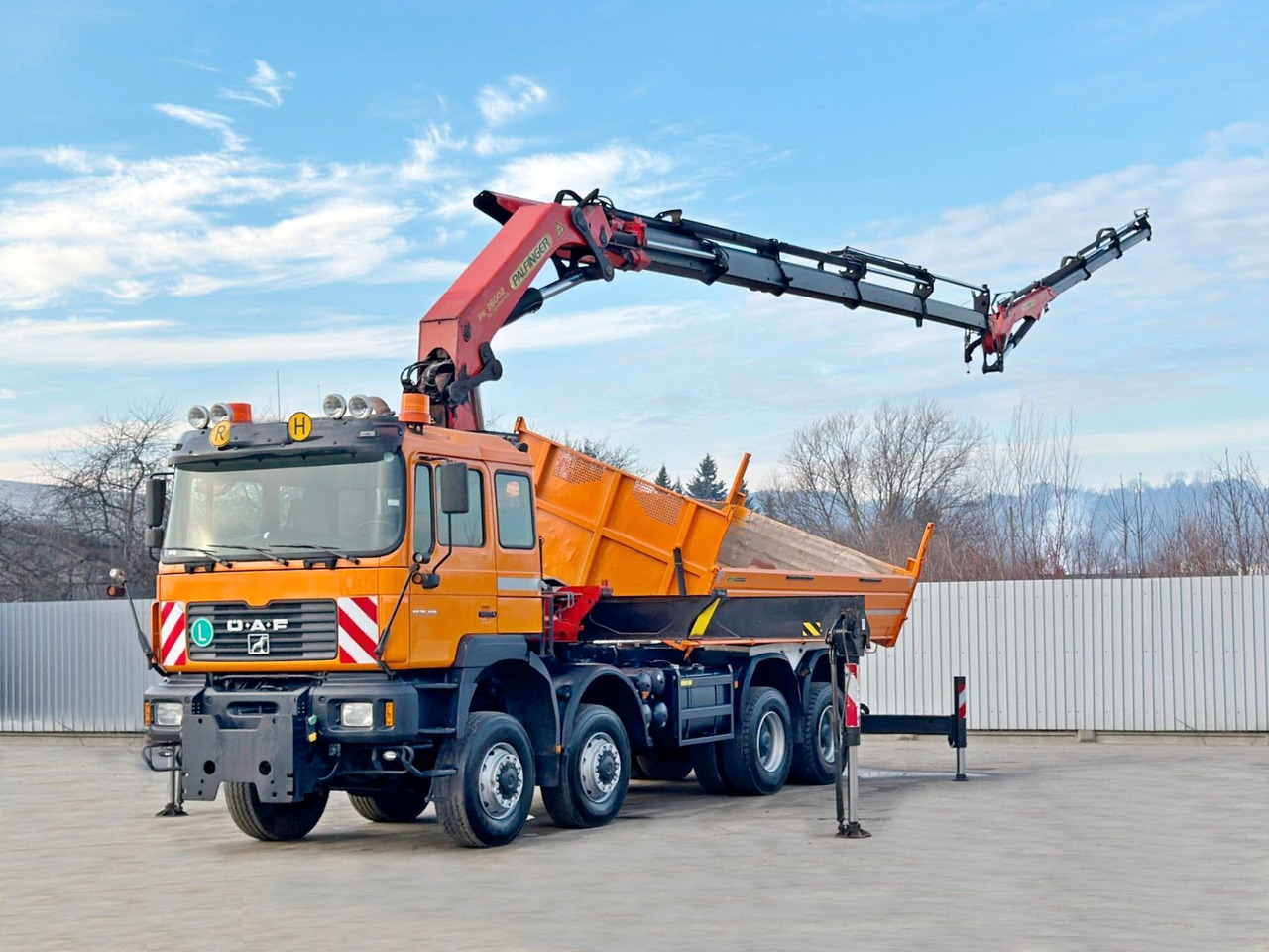 MAN 35.414 * PALFINGER PK 36002 +FUNK / 8x6 - Tipper, Crane truck: picture 5 MAN 35.414 * PALFINGER PK 36002 +FUNK / 8x6 - Tipper, Crane truck: picture 5