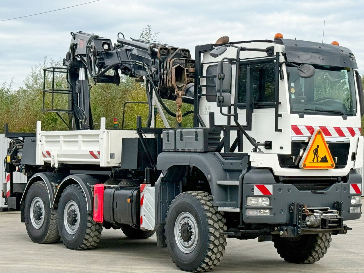 MAN TGS 33.400* HIAB 422 EP-5HIPRO * 6x6 * TOP - Crane truck: picture 5 MAN TGS 33.400* HIAB 422 EP-5HIPRO * 6x6 * TOP - Crane truck: picture 5