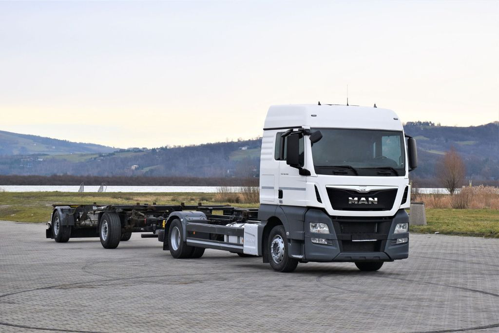 MAN TGX 18.440 Fahrgestell 7,00m + Anhänger 6,90m - Cab chassis truck, Crane truck: picture 1 MAN TGX 18.440 Fahrgestell 7,00m + Anhänger 6,90m - Cab chassis truck, Crane truck: picture 1