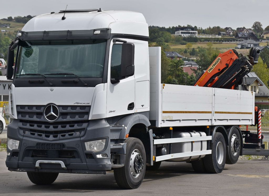 Mercedes-Benz AROCS 2542* PK 13001-K B* TOPZUSTAND - Crane truck, Dropside/ Flatbed truck: picture 4 Mercedes-Benz AROCS 2542* PK 13001-K B* TOPZUSTAND - Crane truck, Dropside/ Flatbed truck: picture 4