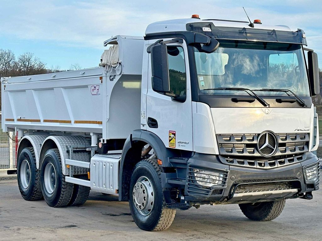 Mercedes-Benz AROCS 3240* KIPPER 5,10 + BORDMATIC / 6x4 - Tipper: picture 4 Mercedes-Benz AROCS 3240* KIPPER 5,10 + BORDMATIC / 6x4 - Tipper: picture 4