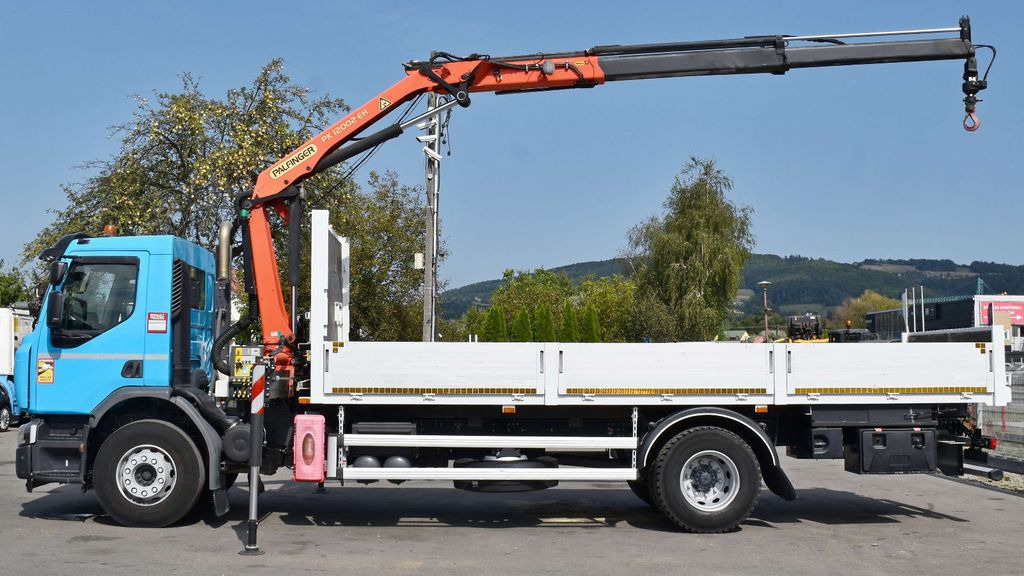 Renault C 320 * PK 12002 EH A + FUNK * TOPZUSTAND - Crane truck, Dropside/ Flatbed truck: picture 5 Renault C 320 * PK 12002 EH A + FUNK * TOPZUSTAND - Crane truck, Dropside/ Flatbed truck: picture 5