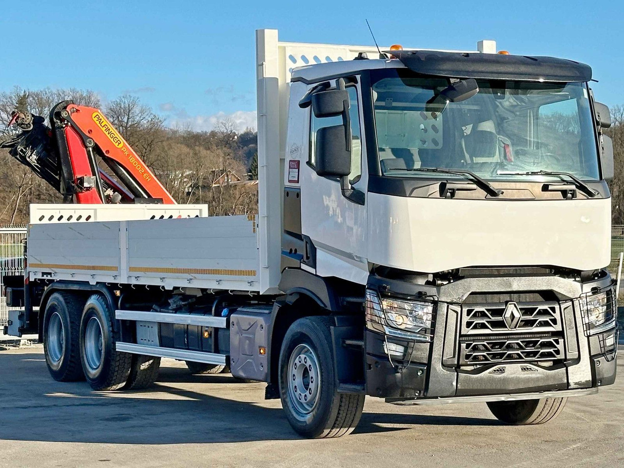 Renault C 380 *PRITSCHE 6,80m * PK 18002-EH C + FUNK*6x4 - Crane truck: picture 3 Renault C 380 *PRITSCHE 6,80m * PK 18002-EH C + FUNK*6x4 - Crane truck: picture 3