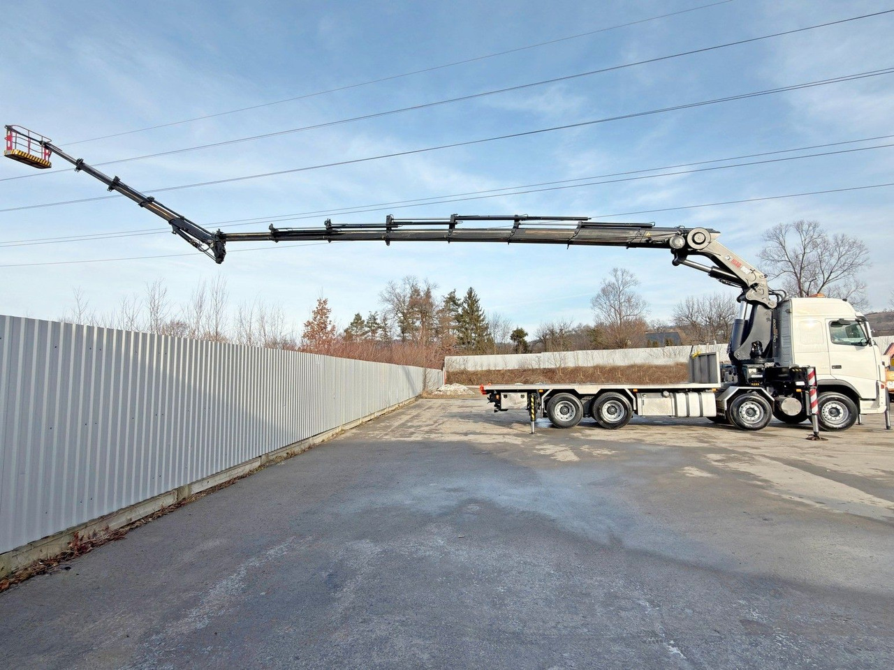 Volvo FH12 460* HIAB 800 E - 7 + JIB 135 X + FUNK - Crane truck: picture 5 Volvo FH12 460* HIAB 800 E - 7 + JIB 135 X + FUNK - Crane truck: picture 5