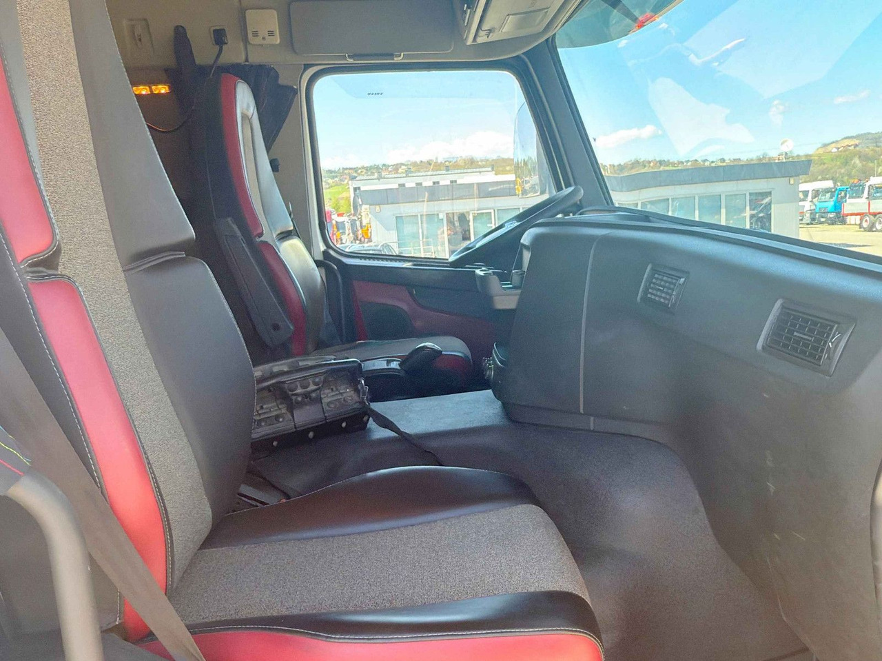 Crane truck Volvo FMX 460  HIAB X - HIPRO 302 EP - 5 + FUNK/ 8x4: picture 9