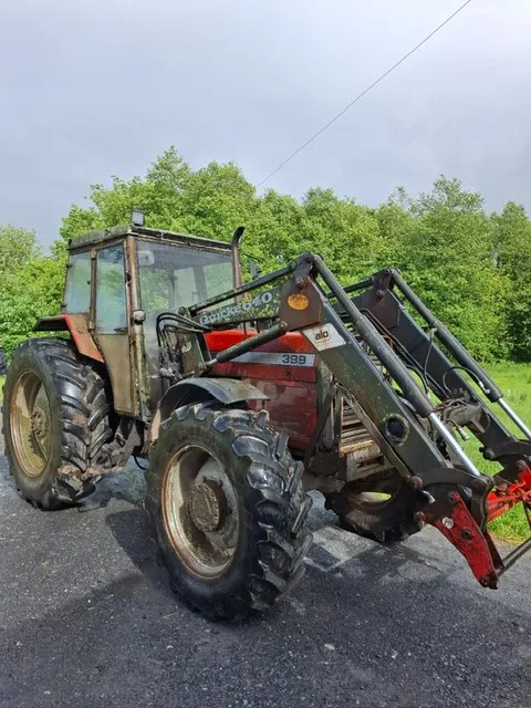 Massey Ferguson 399 c/w Loader - Farm tractor: picture 2 Massey Ferguson 399 c/w Loader - Farm tractor: picture 2