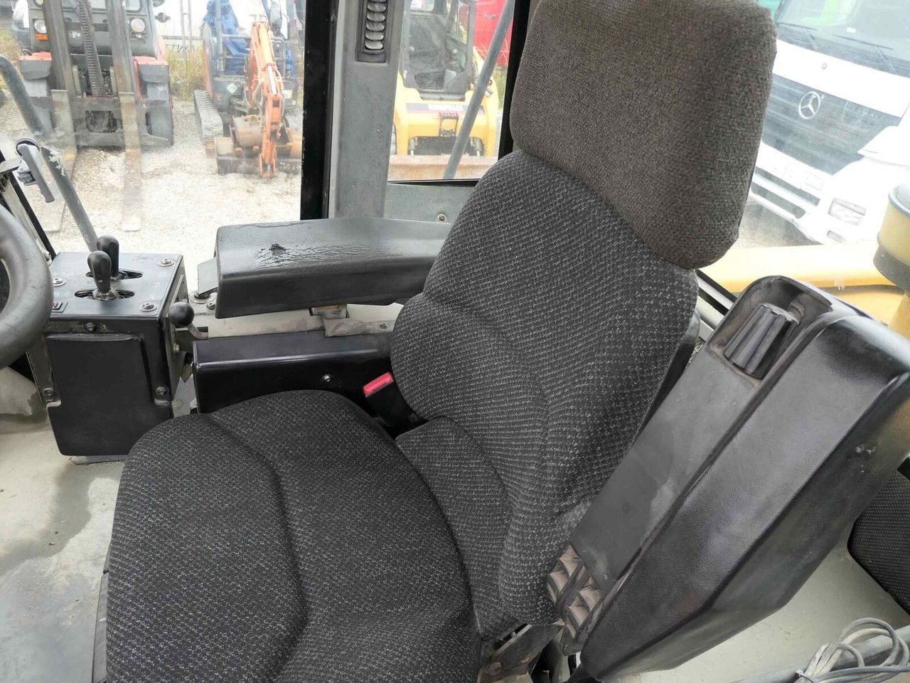 Wheel loader Caterpillar 962G: picture 12 Wheel loader Caterpillar 962G: picture 12