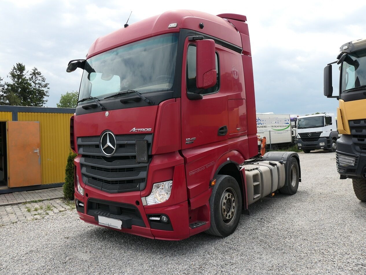 Mercedes-Benz Actros 1845 - Tractor unit: picture 3 Mercedes-Benz Actros 1845 - Tractor unit: picture 3