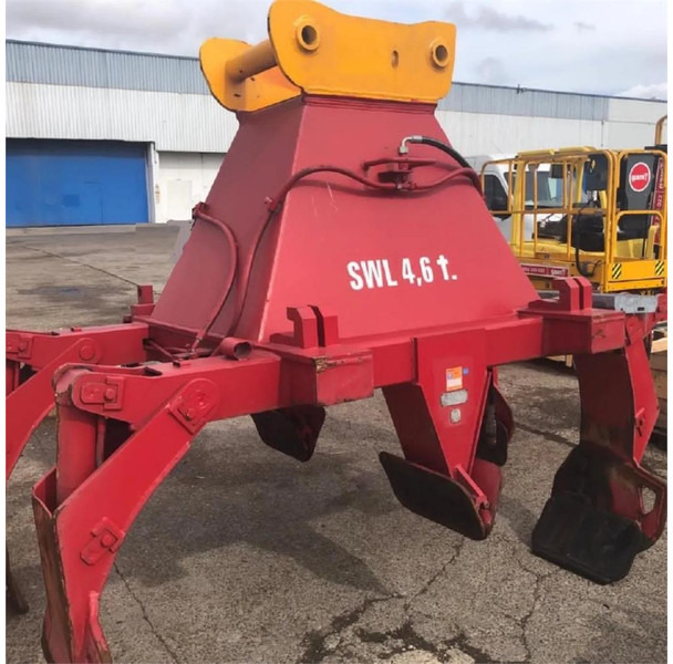 Bd PIHTI WASTE BALE /PAPER ROLL GR - Attachment for Material handling equipment: picture 2 Bd PIHTI WASTE BALE /PAPER ROLL GR - Attachment for Material handling equipment: picture 2