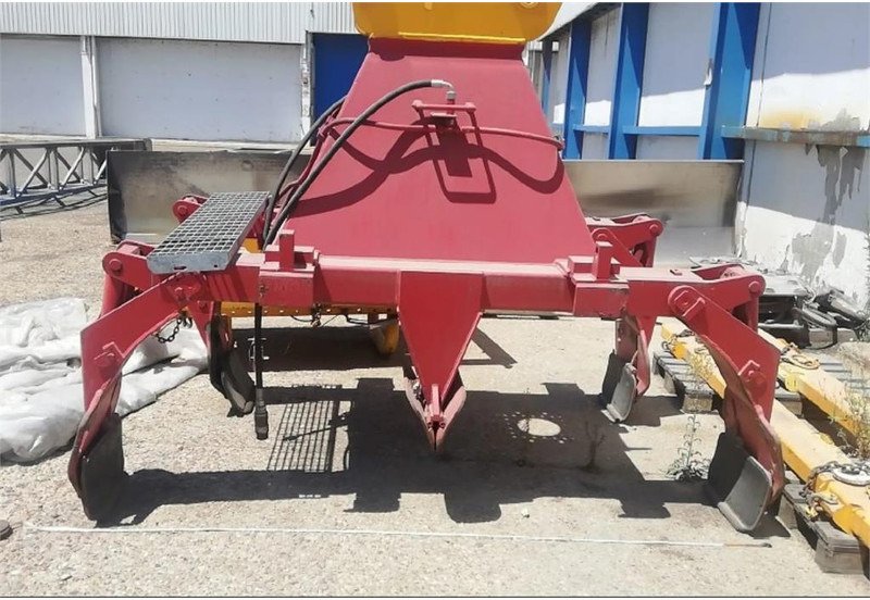 Bd PIHTI WASTE BALE /PAPER ROLL GR - Attachment for Material handling equipment: picture 1 Bd PIHTI WASTE BALE /PAPER ROLL GR - Attachment for Material handling equipment: picture 1