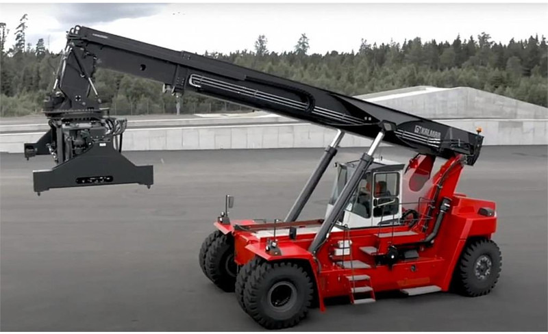 Kalmar DRU450-62S5 - Reach stacker: picture 4 Kalmar DRU450-62S5 - Reach stacker: picture 4