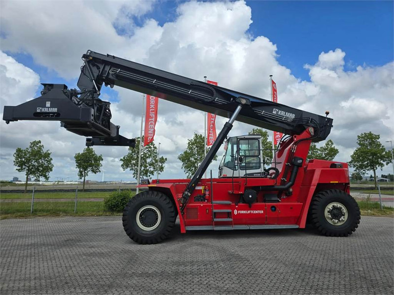 Kalmar DRU450-62S5 - Reach stacker: picture 2 Kalmar DRU450-62S5 - Reach stacker: picture 2