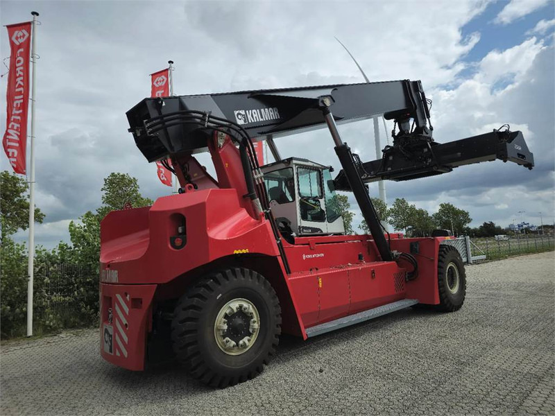 Kalmar DRU450-62S5 - Reach stacker: picture 5 Kalmar DRU450-62S5 - Reach stacker: picture 5