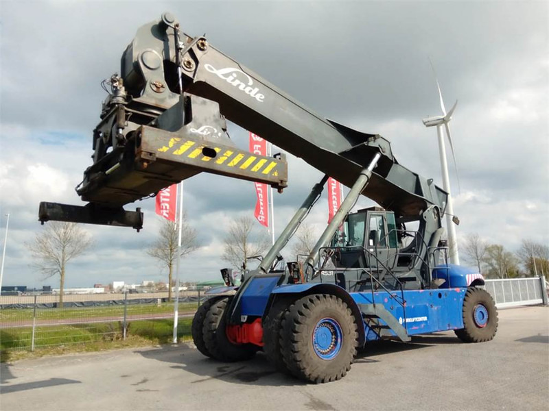 Linde C4531TL - Reach stacker: picture 4 Linde C4531TL - Reach stacker: picture 4