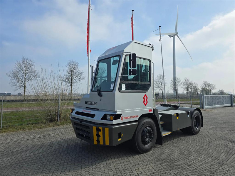 Terminal tractor Terberg YT220: picture 10