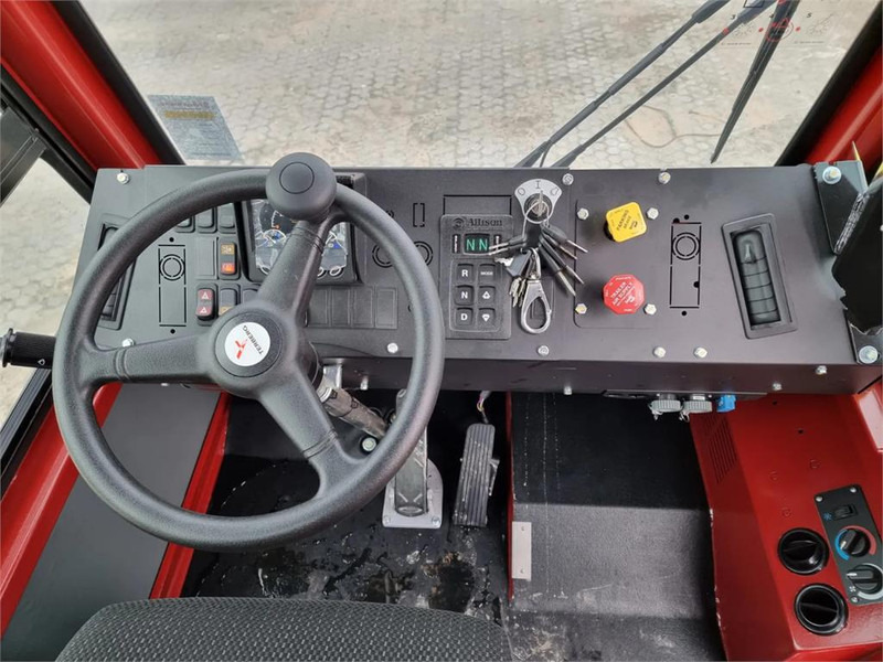 Terminal tractor Terberg YT220: picture 17