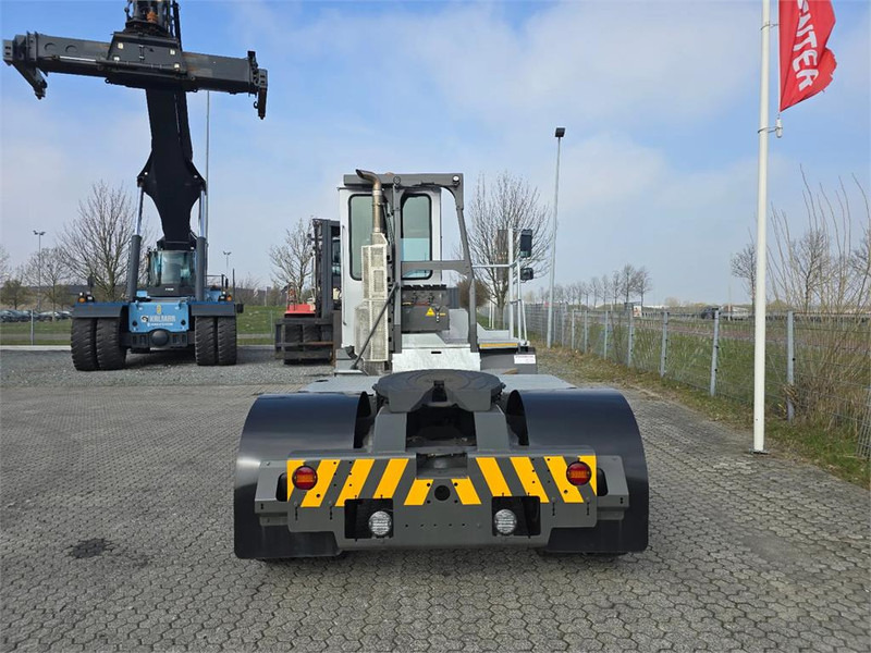 Terminal tractor Terberg YT220: picture 12