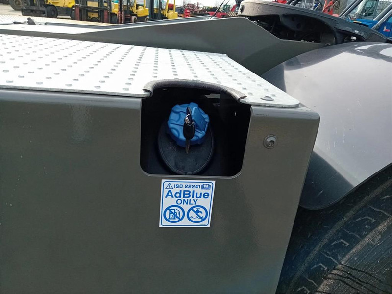 Terminal tractor Terberg YT220: picture 7