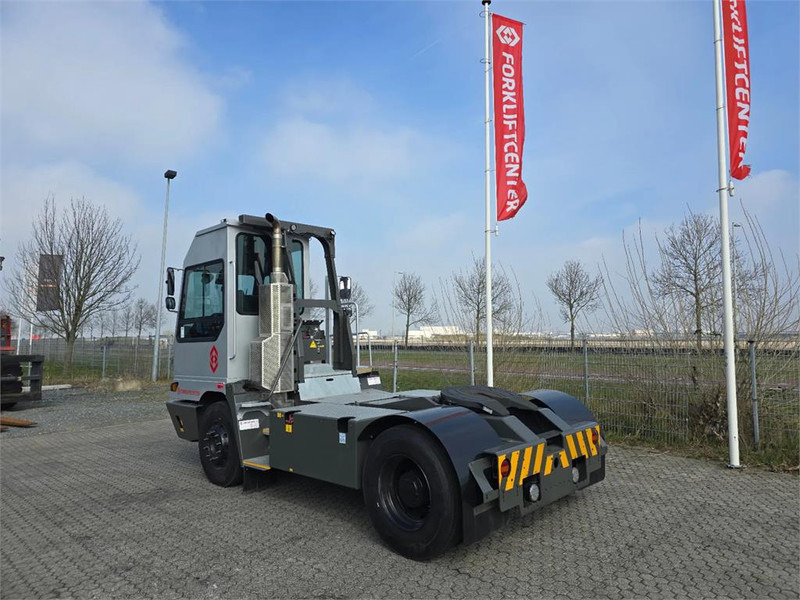 Terminal tractor Terberg YT220: picture 11