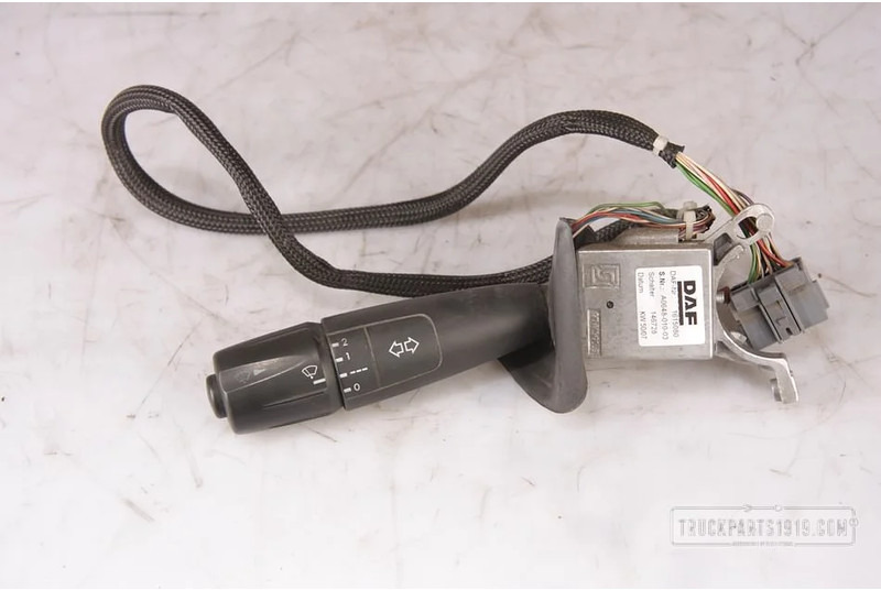 DAF Electrical System Stuurkolom schak. wissers DAF - Steering column switch for Truck: picture 1 DAF Electrical System Stuurkolom schak. wissers DAF - Steering column switch for Truck: picture 1