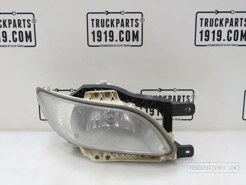 Hella 2032706 Lighting Mistlamp Re. - Fog light for Truck: picture 1 Hella 2032706 Lighting Mistlamp Re. - Fog light for Truck: picture 1